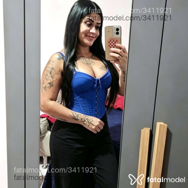 Acompanhante mulher morena (o) de olhos castanhos em Cotia - Gabizinhaa