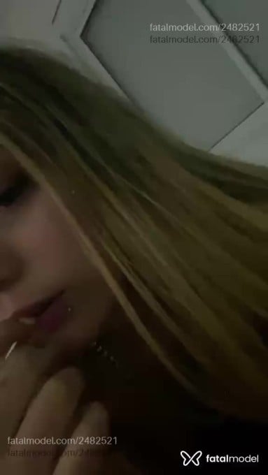 Acompanhante mulher com cabelo castanho de olhos azuis em Montenegro Acompanhante mulher com cabelo castanho de olhos azuis em Montenegro - Ah Mello