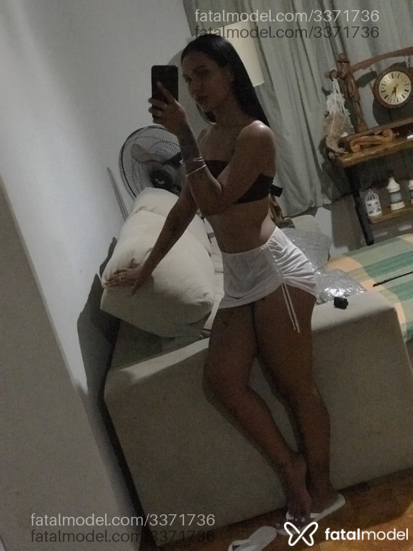 Acompanhante mulher morena (o) de olhos pretos em Votuporanga - Morena Mel