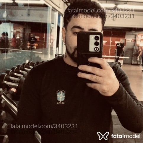 Acompanhante homem morena (o) de olhos castanhos em Palhoça - Gustavo