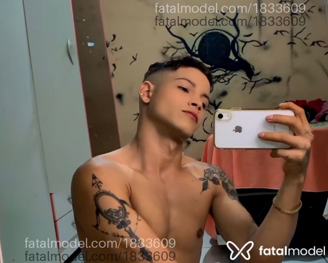 Acompanhante homem com cabelo castanho de olhos castanhos em Poço Branco - Sigilosylva