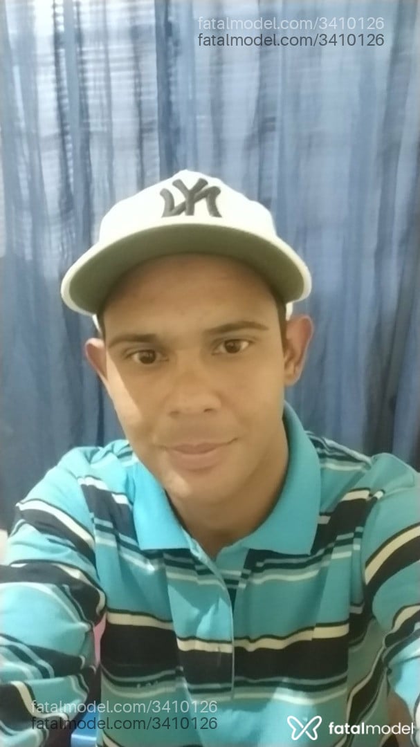 Acompanhante homem morena (o) de olhos castanhos - Geovani