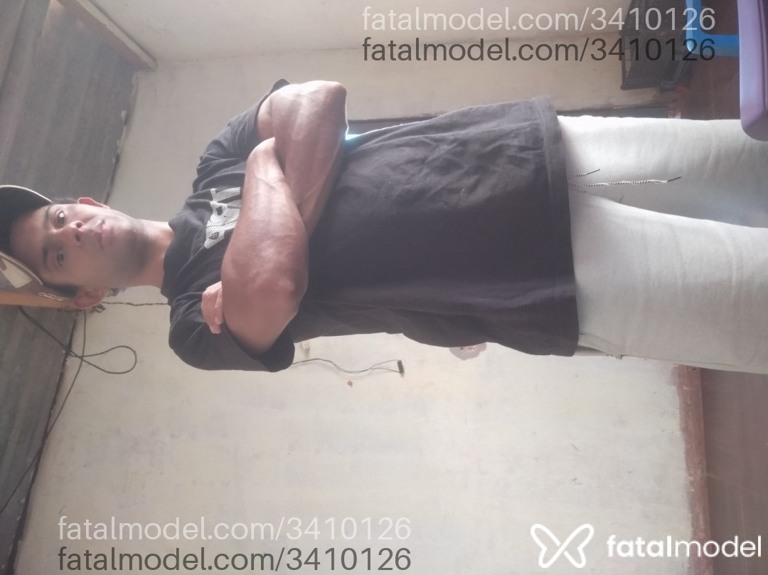 Acompanhante homem morena (o) de olhos castanhos - Geovani
