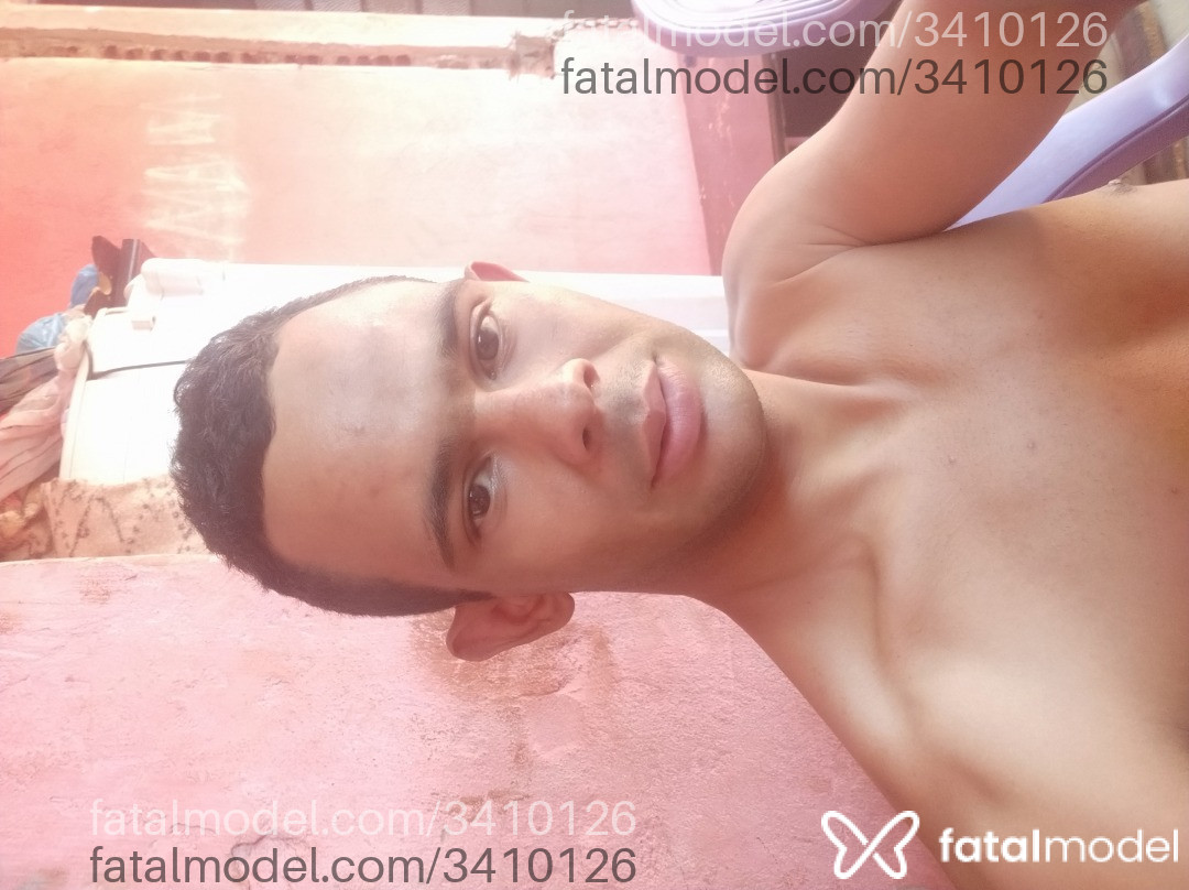 Acompanhante homem morena (o) de olhos castanhos - Geovani