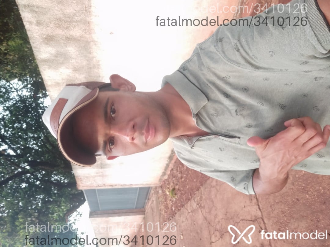 Acompanhante homem morena (o) de olhos castanhos - Geovani