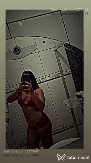 Acompanhante mulher com cabelo castanho de olhos castanhos - Luluzinha