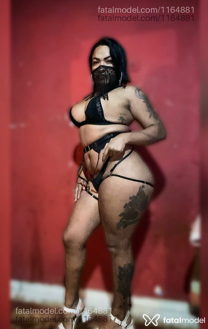 Acompanhante travesti morena (o) de olhos pretos em Aparecida do Taboado - Vicky Araujo