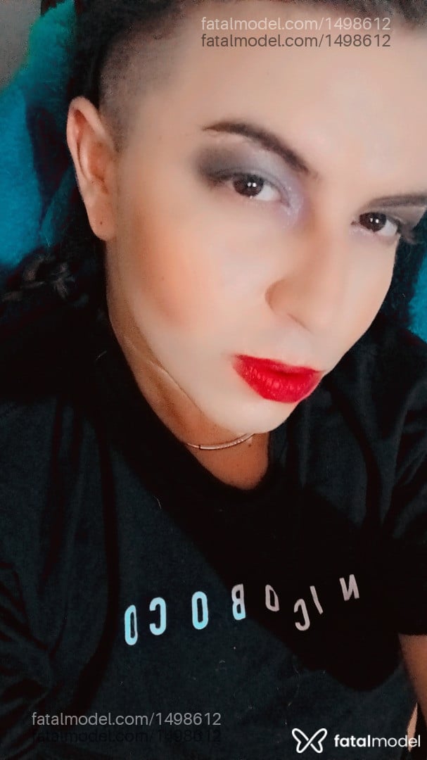 Acompanhante homem com cabelo colorido de olhos castanhos em Araraquara - Lord Bodyhot