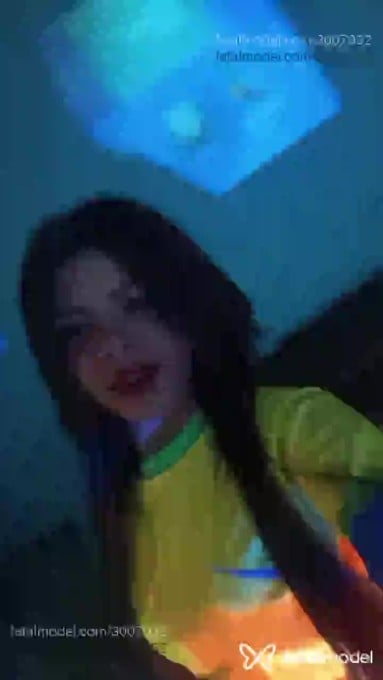 Acompanhante mulher morena (o) de olhos pretos - Larissa Acompanhante mulher morena (o) de olhos pretos - Larissa