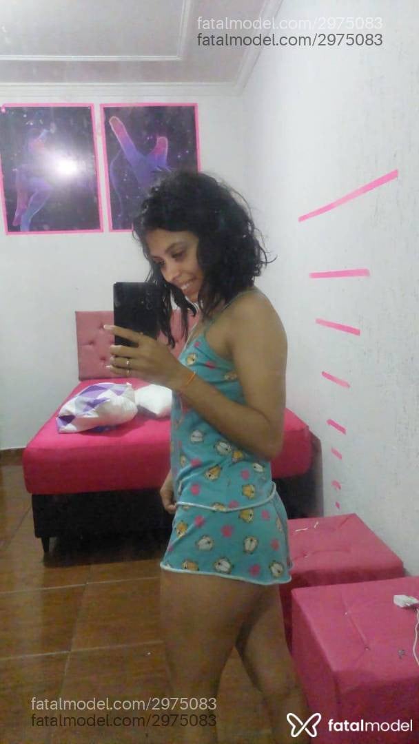 Acompanhante mulher morena (o) de olhos castanhos em Araxá - Isabella