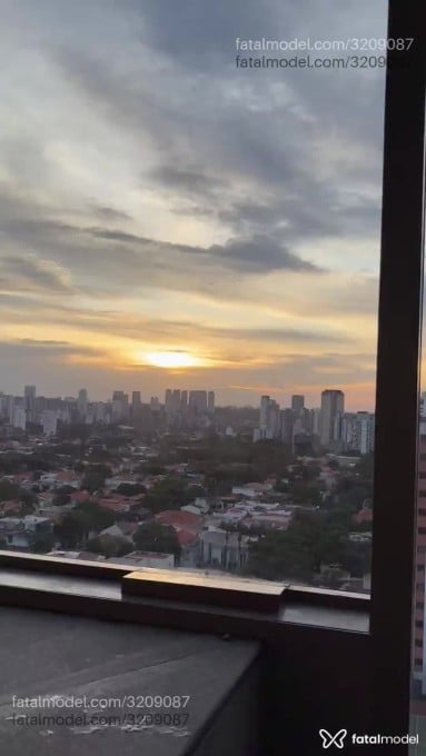 Acompanhante mulher morena (o) de olhos mel em São Paulo - Angel