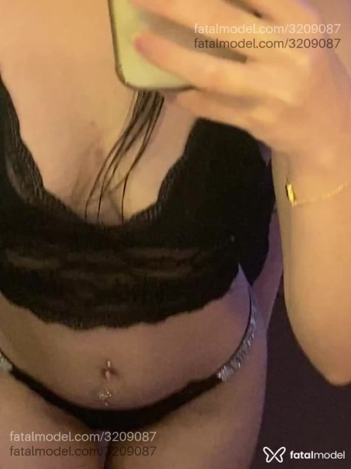 Acompanhante mulher morena (o) de olhos mel em São Paulo - Angel