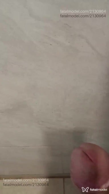 Acompanhante homem com cabelo castanho de olhos castanhos - Vinícius