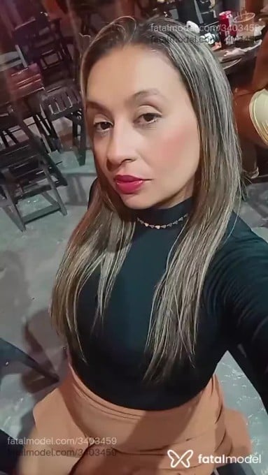 Acompanhante mulher loira (o) de olhos castanhos em Fortaleza - Beatriz