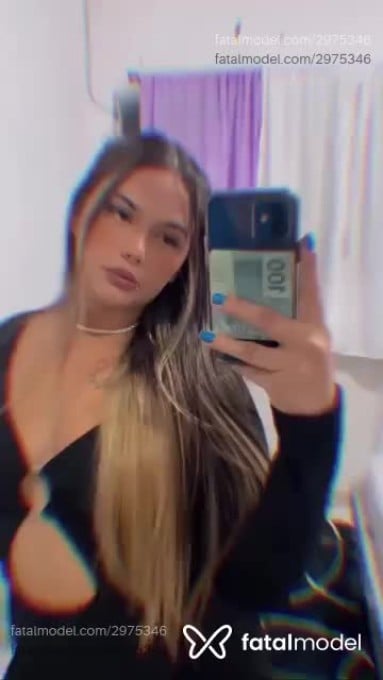 Acompanhante mulher loira (o) de olhos castanhos - Sofia Acompanhante mulher loira (o) de olhos castanhos - Sofia
