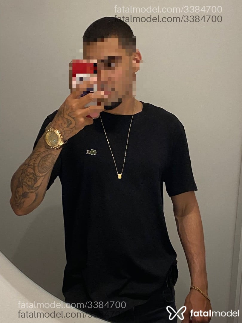 Acompanhante homem com cabelo castanho de olhos castanhos em Mogi Guaçu - Pedro Henrique