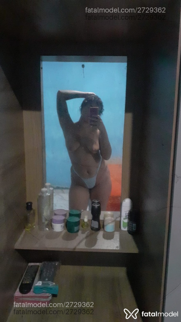 Acompanhante mulher morena (o) de olhos verdes - Afroditeeh Acompanhante mulher morena (o) de olhos verdes - Afroditeeh