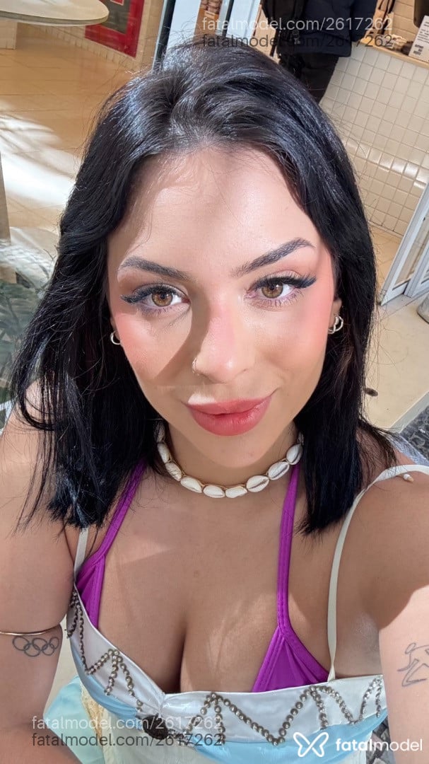 Acompanhante mulher morena (o) de olhos mel - Isabela