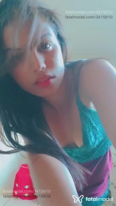 Acompanhante mulher morena (o) de olhos castanhos em Virtual - Jadhehhot