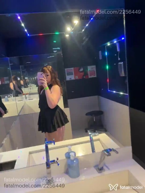 Acompanhante mulher trans ruiva (o) de olhos mel em Criciúma - Rubby