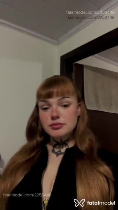 Acompanhante mulher trans ruiva (o) de olhos mel em Criciúma - Rubby