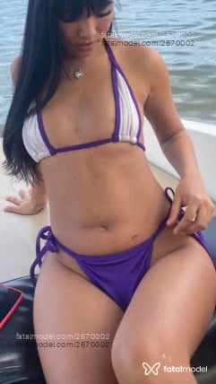 Acompanhante mulher morena (o) de olhos pretos em Patos de Minas Acompanhante mulher morena (o) de olhos pretos em Patos de Minas - Tainá