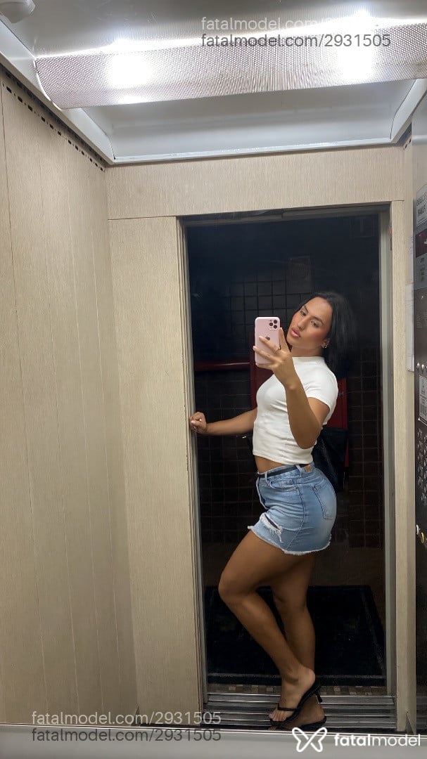 Acompanhante mulher trans morena (o) de olhos castanhos em Santa Maria - Penélope