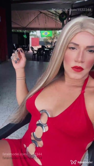 Acompanhante travesti morena (o) de olhos pretos em Rio Verde - Ravenna