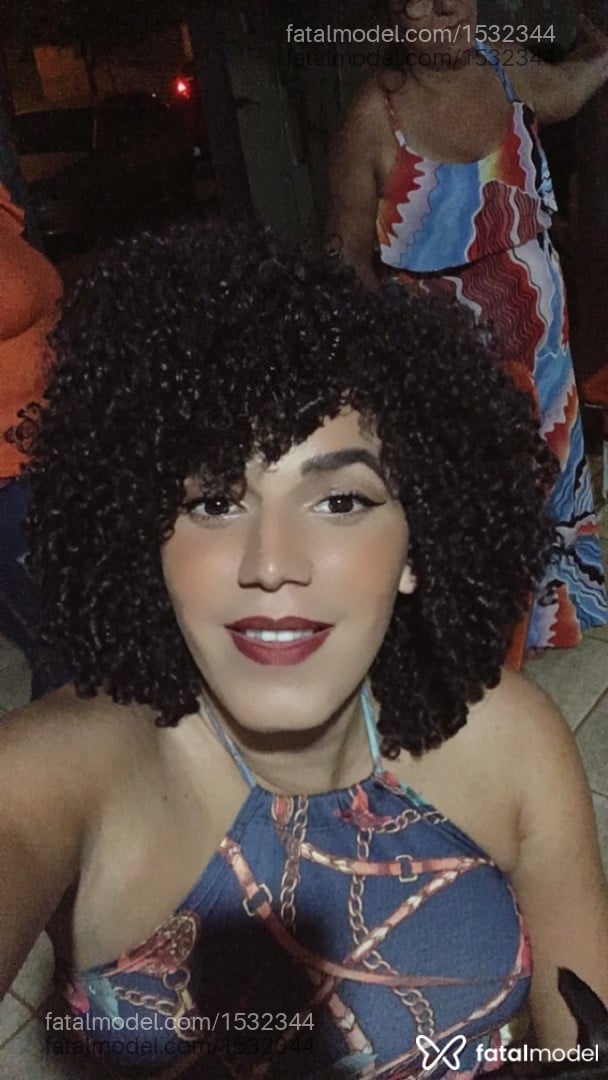 Acompanhante travesti morena (o) de olhos pretos em Rio Verde - Ravenna
