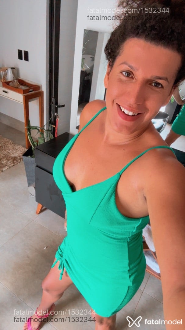 Acompanhante travesti morena (o) de olhos pretos em Rio Verde - Ravenna