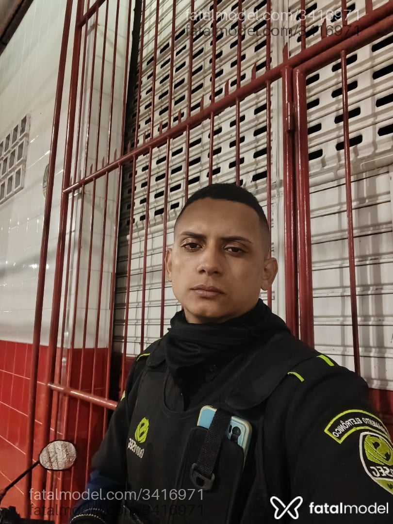 Acompanhante homem com cabelo castanho de olhos pretos em Maceió - Gabrielpauzudo
