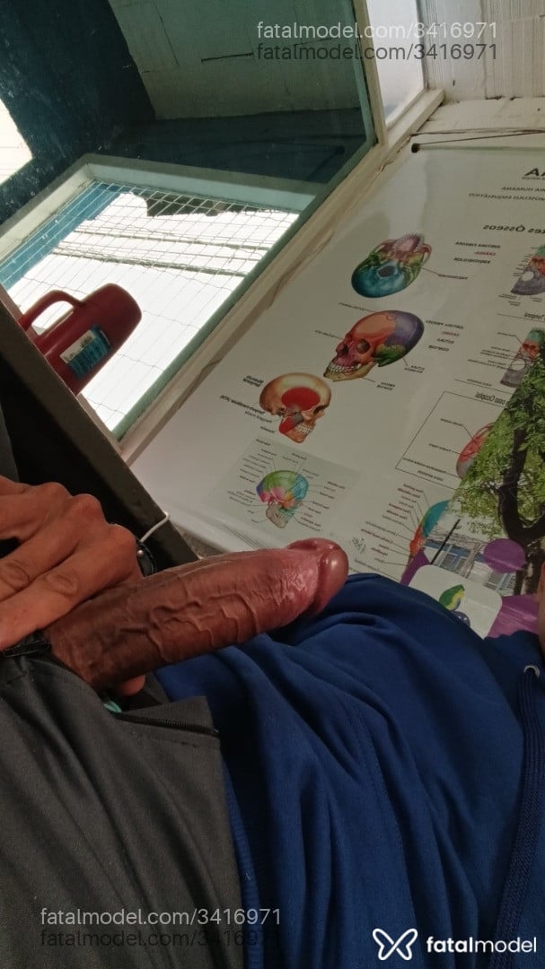 Acompanhante homem com cabelo castanho de olhos pretos em Maceió - Gabrielpauzudo