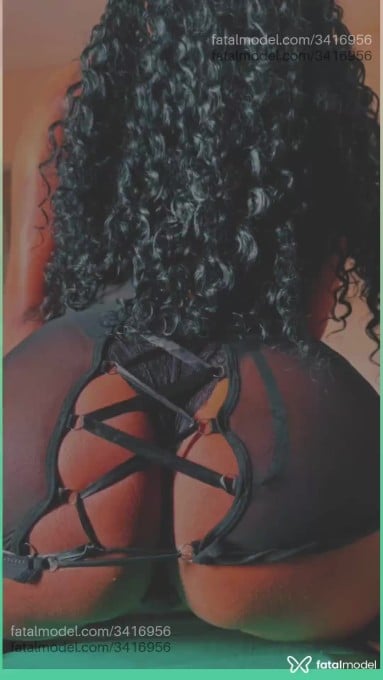 Acompanhante mulher morena (o) de olhos castanhos em Serra - Kelly