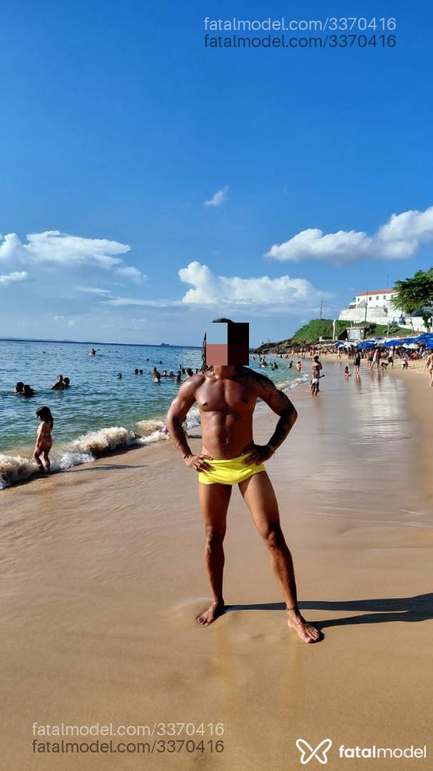 Acompanhante homem com cabelo castanho de olhos mel - Rastadotado