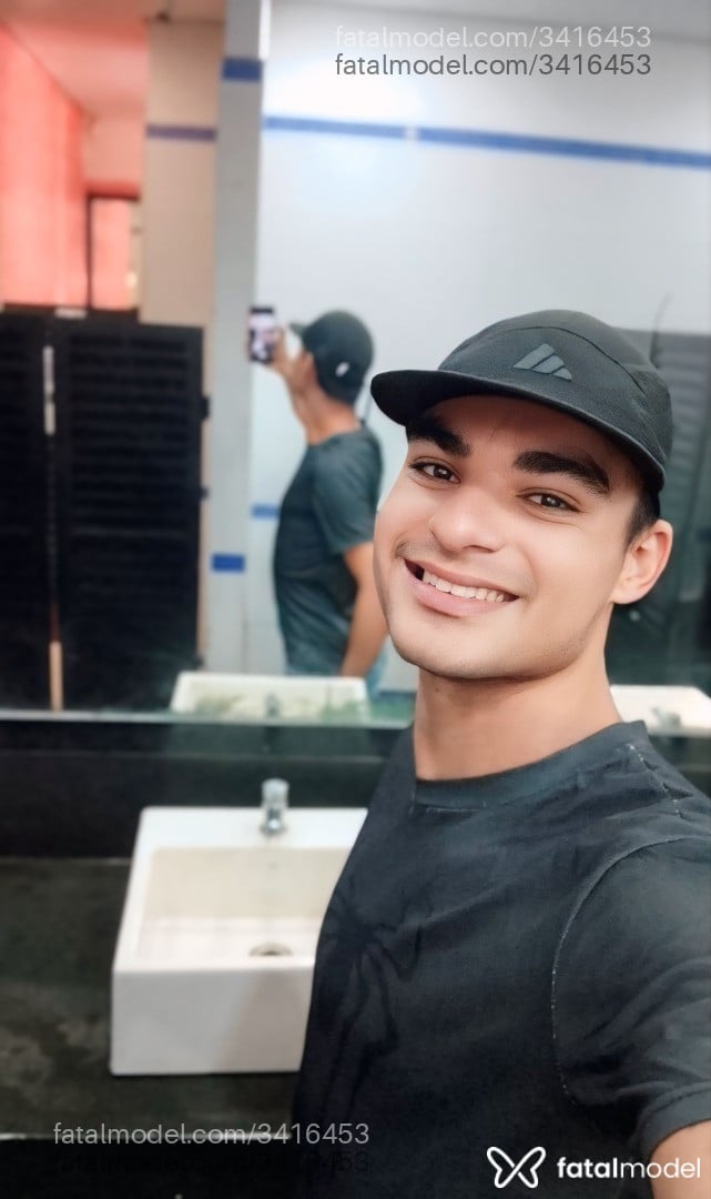 Acompanhante homem morena (o) de olhos pretos em Pompéia - Natan