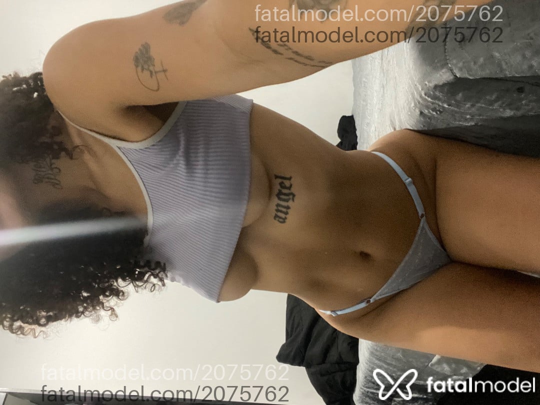Acompanhante mulher com cabelo castanho de olhos castanhos em São Paulo - Fany Olivr