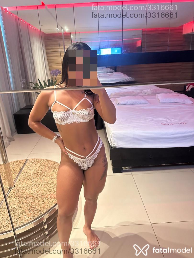 Acompanhante mulher morena (o) de olhos castanhos em Nova Mutum - Melissa