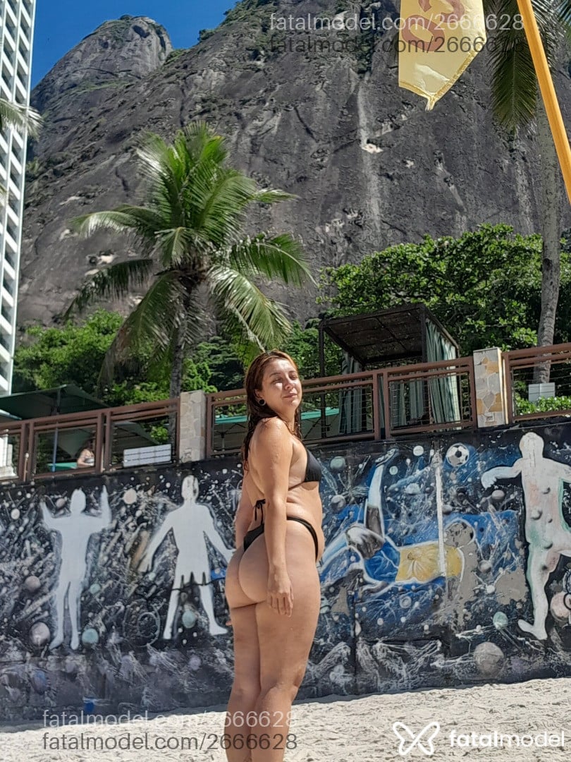Acompanhante mulher com cabelo castanho de olhos castanhos em Rio de Janeiro - Agata