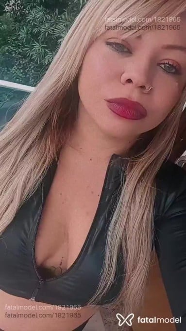 Acompanhante mulher loira (o) de olhos azuis em Campos dos Goytacazes Acompanhante mulher loira (o) de olhos azuis em Campos dos Goytacazes - Suzana Alves