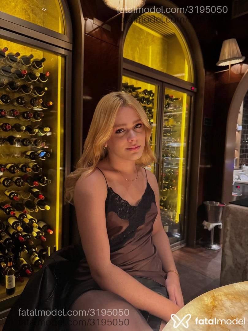 Acompanhante mulher trans loira (o) de olhos castanhos em Ribeirão Preto - Giulia Marques