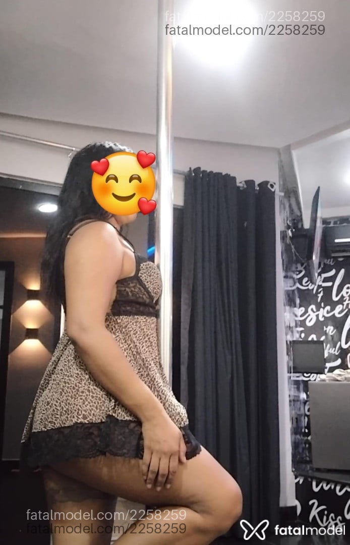Acompanhante mulher morena (o) de olhos pretos em Manaus Acompanhante mulher morena (o) de olhos pretos em Manaus - Isadora