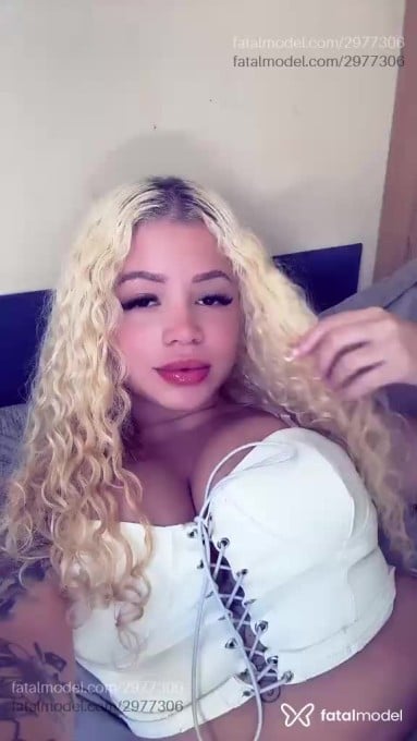 Acompanhante mulher loira (o) de olhos castanhos em Luís Eduardo Magalhães - Rafaela Almeida