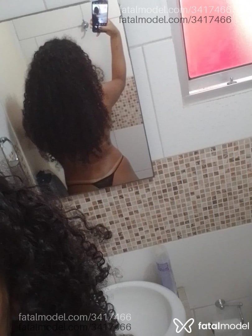 Acompanhante mulher morena (o) de olhos castanhos em Rio de Janeiro - Ruby Lins