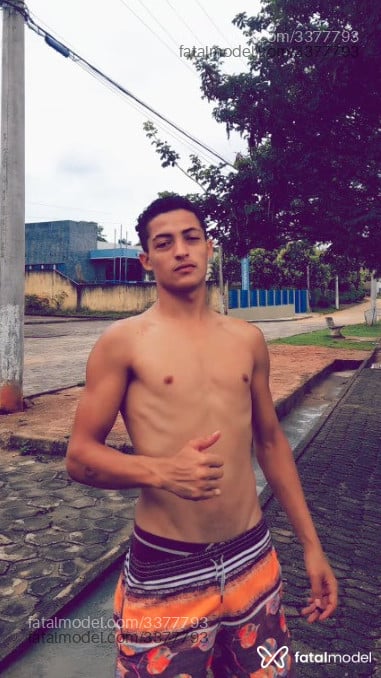 Acompanhante homem morena (o) de olhos castanhos em Barra de São Francisco Acompanhante homem morena (o) de olhos castanhos em Barra de São Francisco - Seven