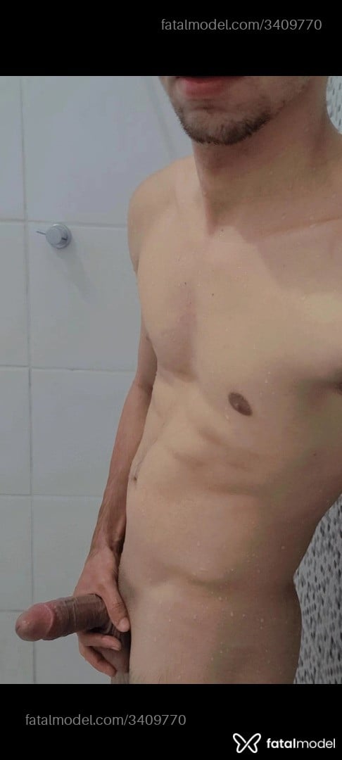 Acompanhante homem morena (o) de olhos castanhos em Virtual Acompanhante homem morena (o) de olhos castanhos em Virtual - Guilherme