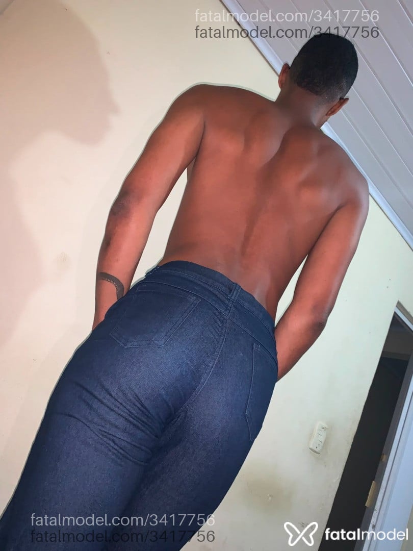 Acompanhante homem morena (o) de olhos castanhos em Rio de Janeiro Acompanhante homem morena (o) de olhos castanhos em Rio de Janeiro - Junior Miguel