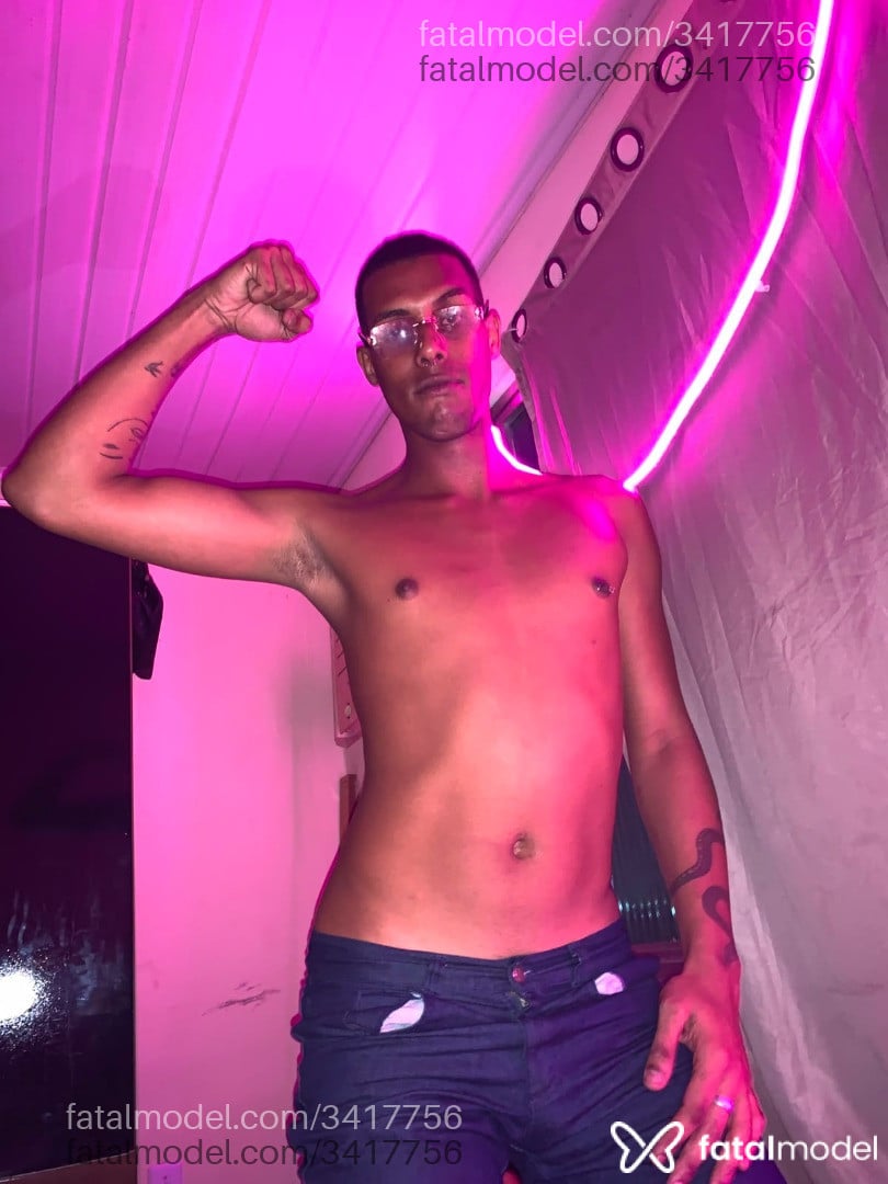 Acompanhante homem morena (o) de olhos castanhos em Rio de Janeiro Acompanhante homem morena (o) de olhos castanhos em Rio de Janeiro - Junior Miguel