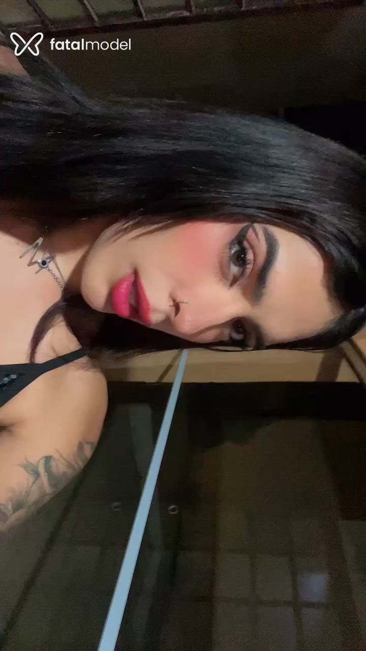 Acompanhante mulher trans morena (o) de olhos castanhos em Socorro Acompanhante mulher trans morena (o) de olhos castanhos em Socorro - Mariah