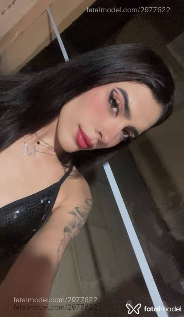 Acompanhante mulher trans morena (o) de olhos castanhos em Extrema - Mariah