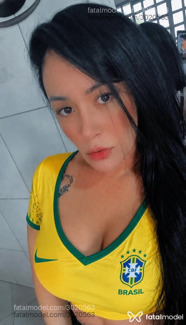 Acompanhante mulher morena (o) de olhos castanhos em Goiânia - Anny Bellucci